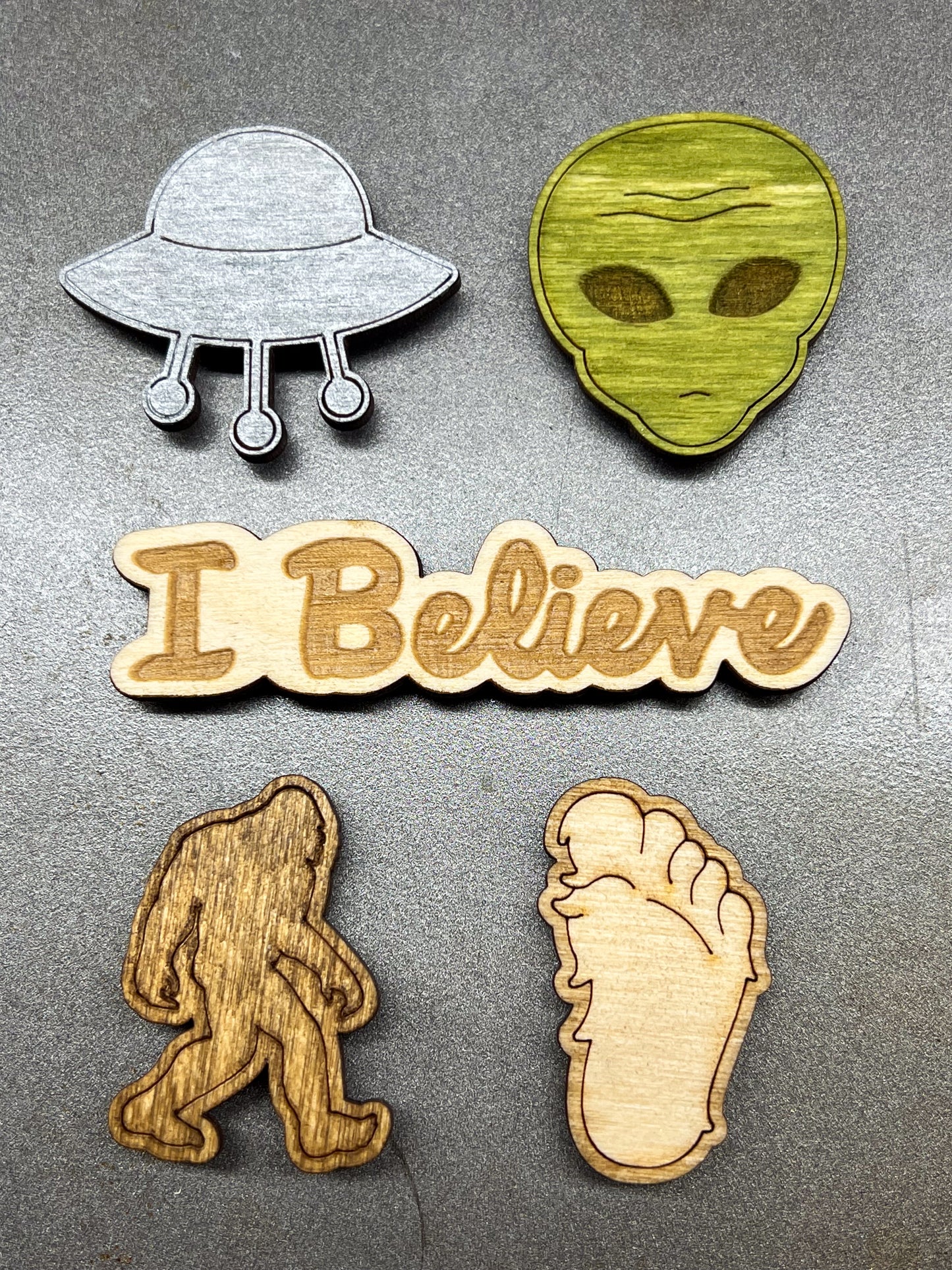 I Believe! Alien & Bigfoot Magnets Set